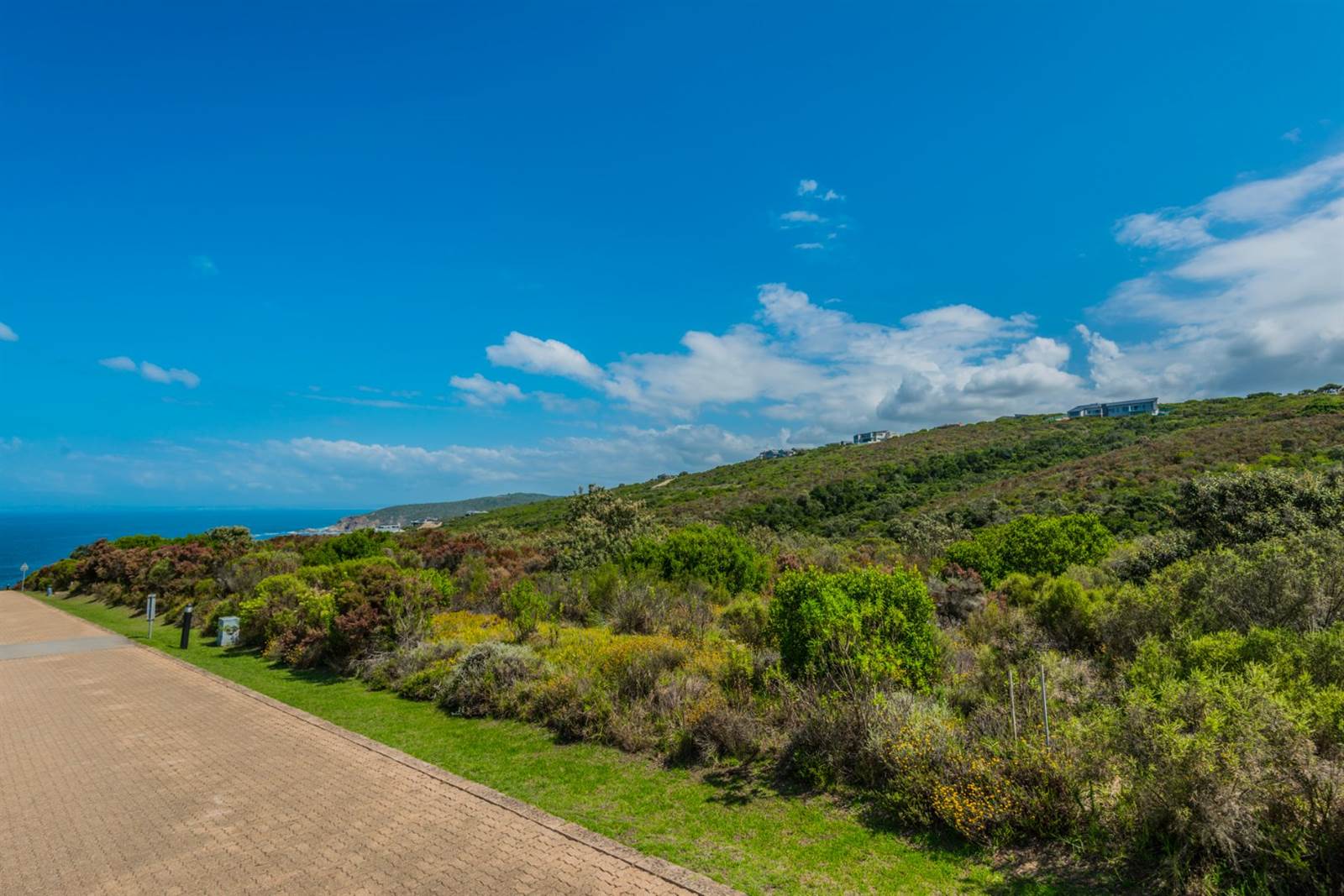 2640 m² Land available in Herolds Bay photo number 20