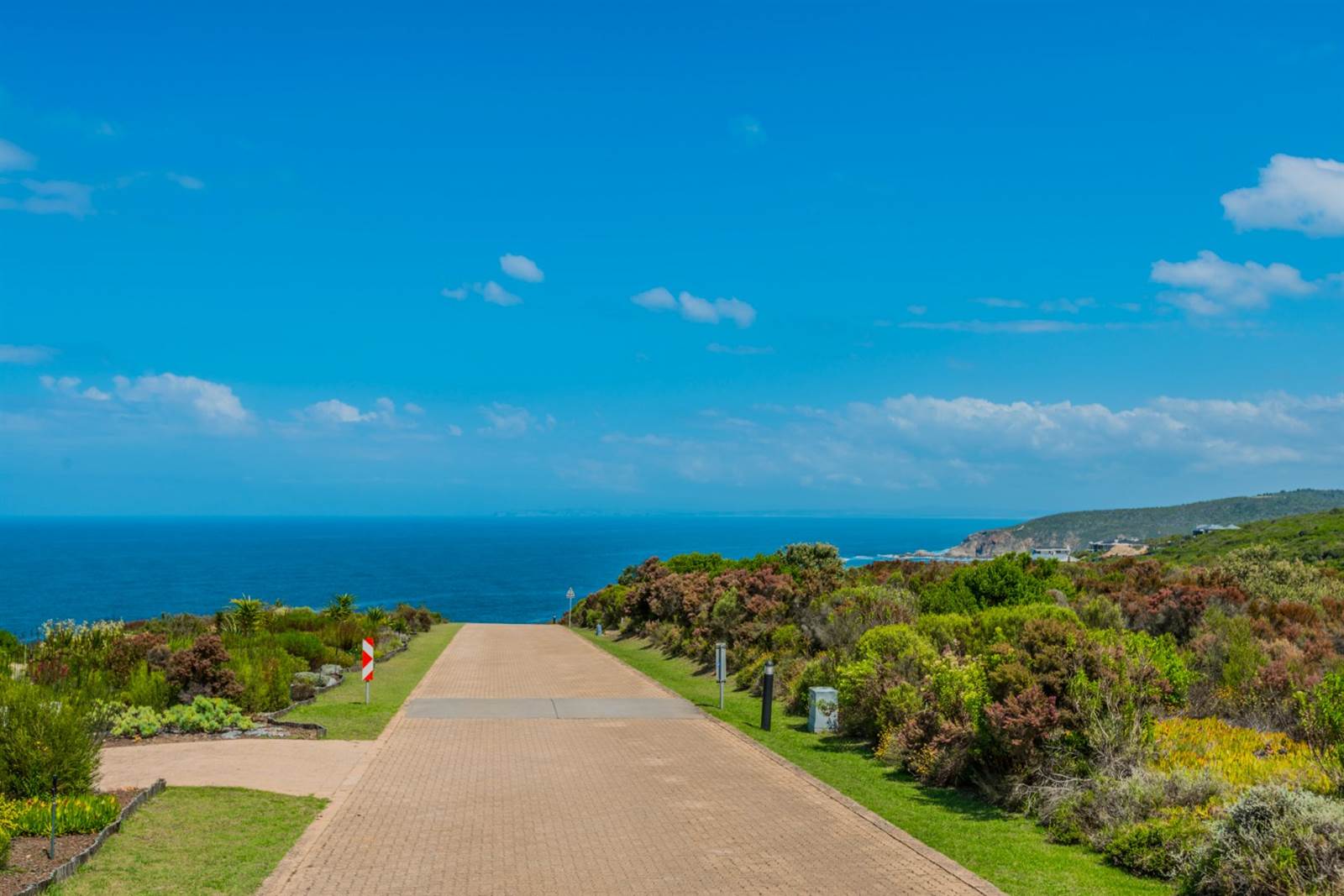 2640 m² Land available in Herolds Bay photo number 22