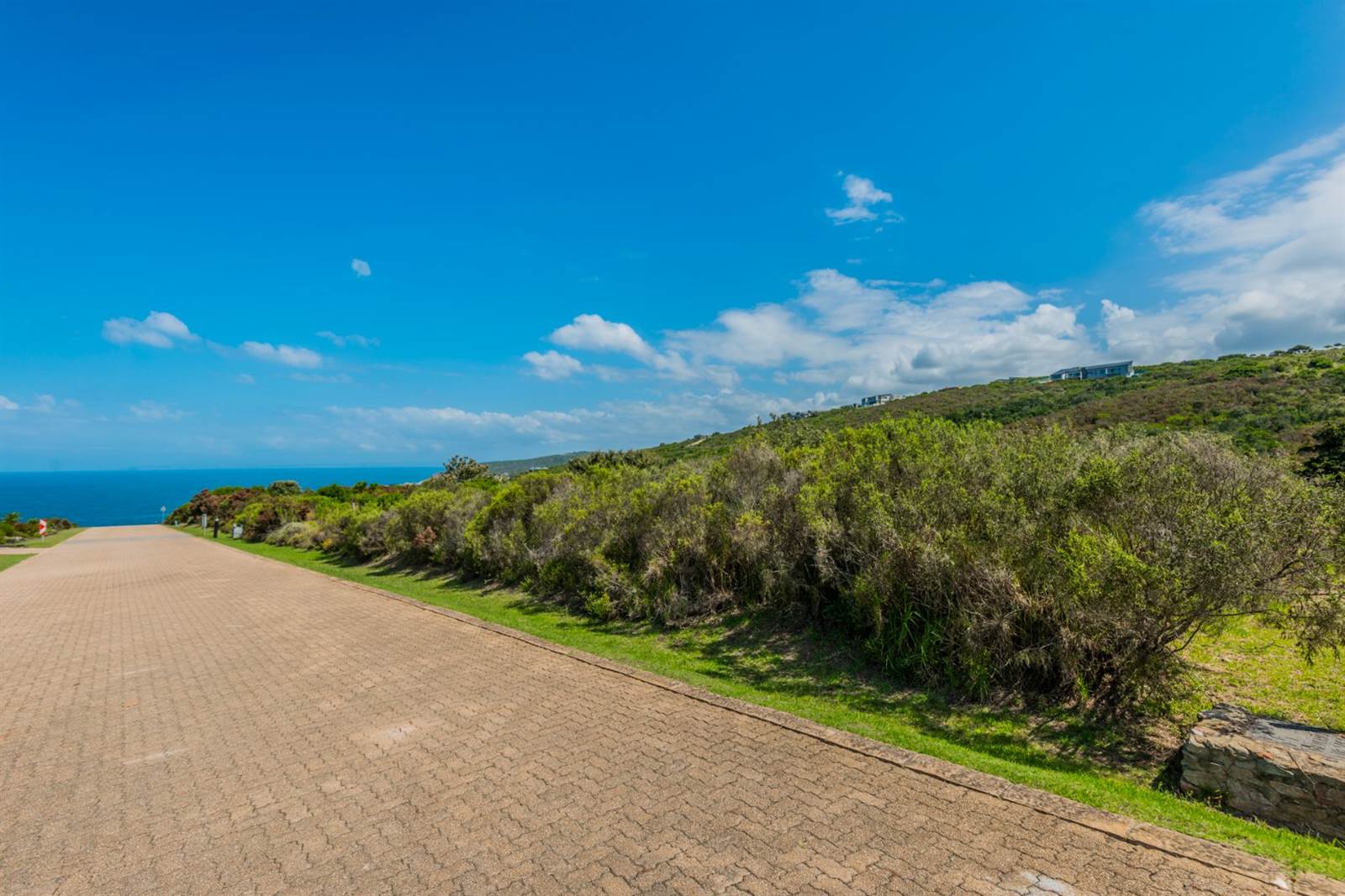 2640 m² Land available in Herolds Bay photo number 5