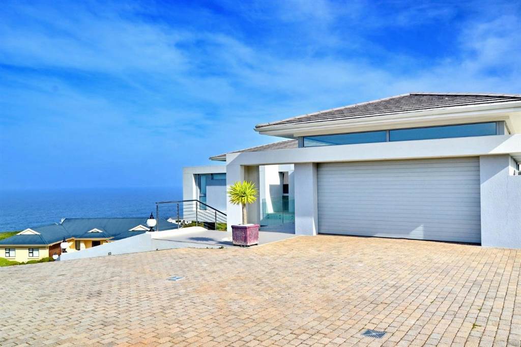 4 Bed House in Pinnacle Point Golf Estate photo number 4