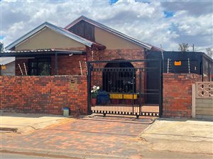 3 Bed House in Eldorado Park