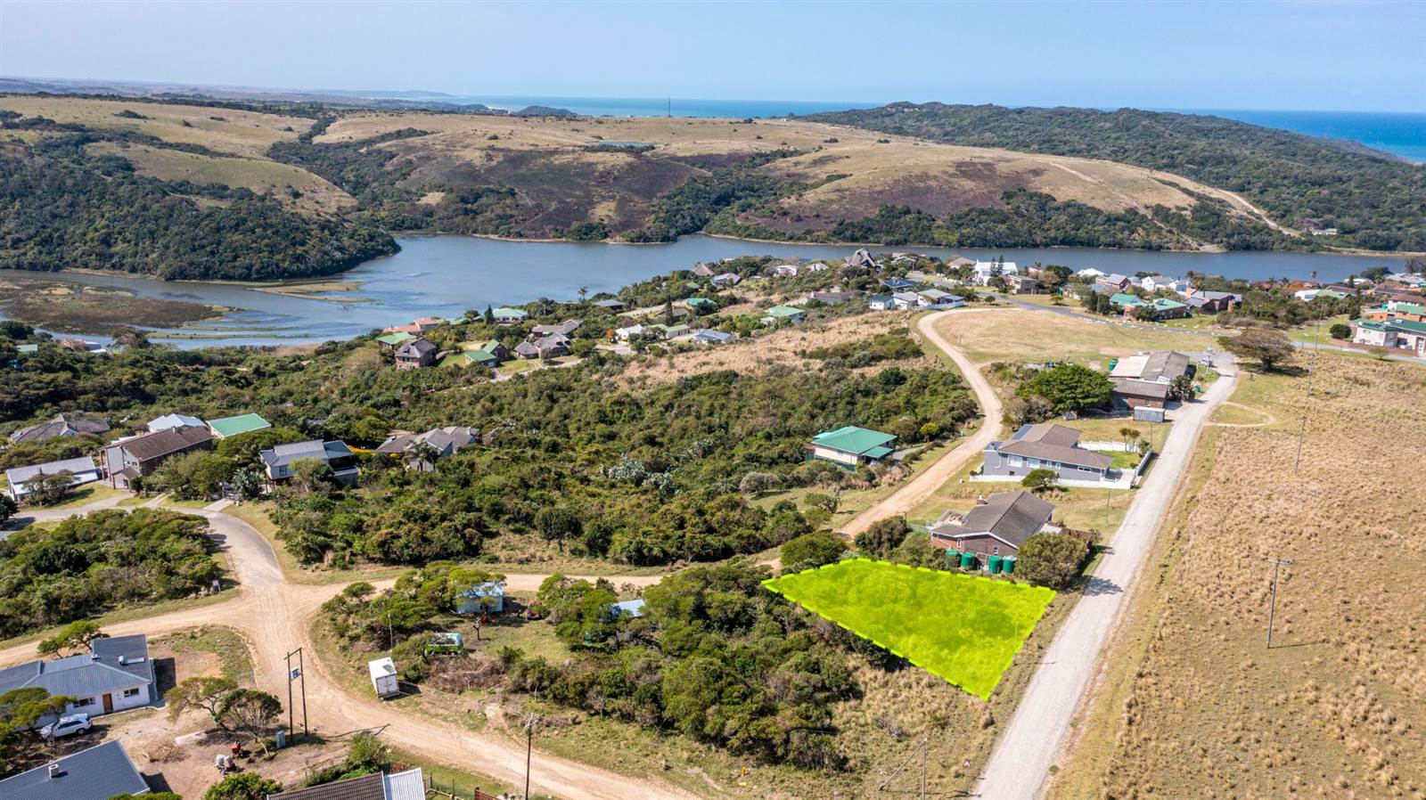 815 m² Land available in Morgans Bay photo number 1