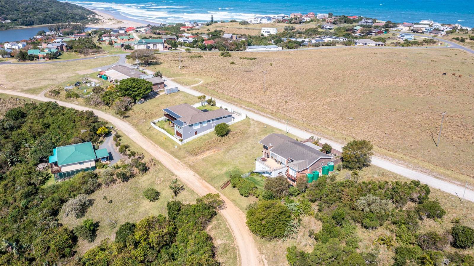 815 m² Land available in Morgans Bay photo number 2