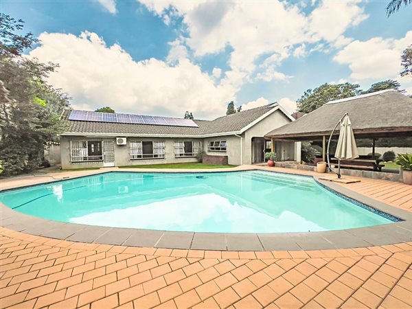 4 Bedroom House 4 Bedroom House