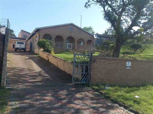 3 Bedroom House 3 Bedroom House