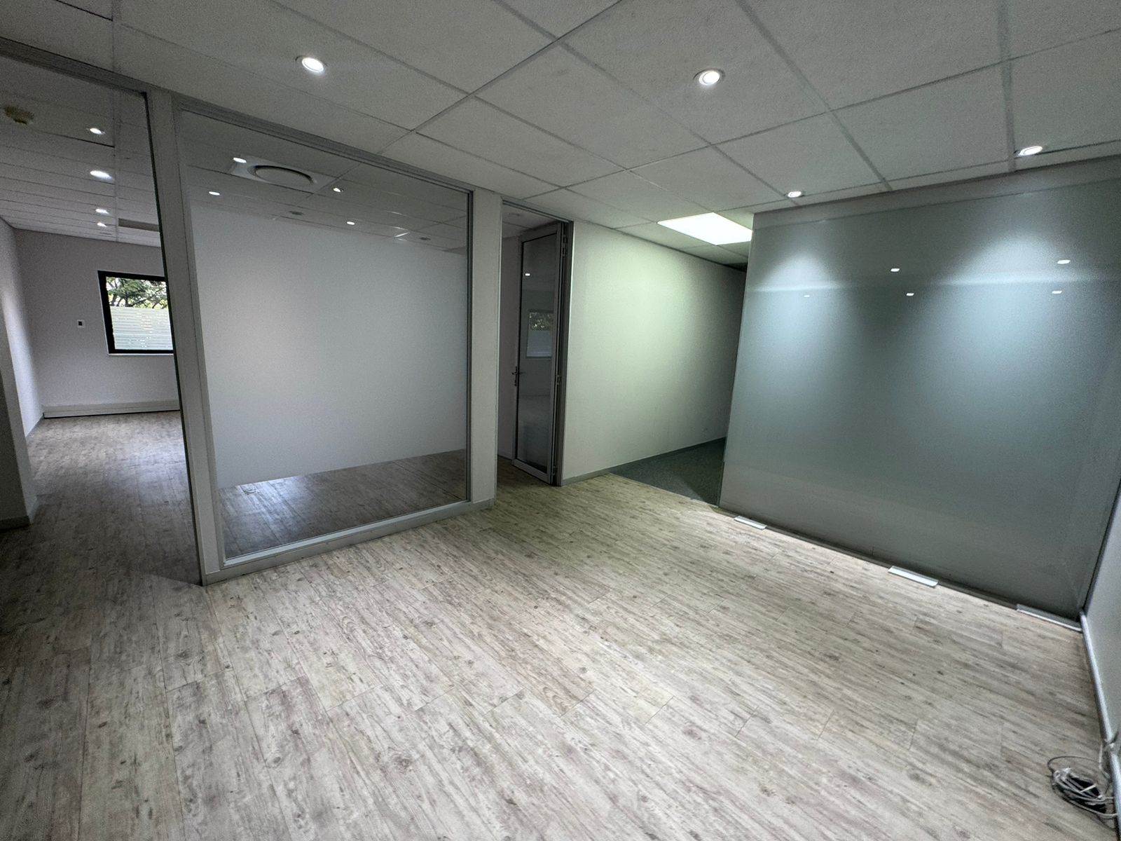 194  m² Commercial space in Rivonia photo number 8