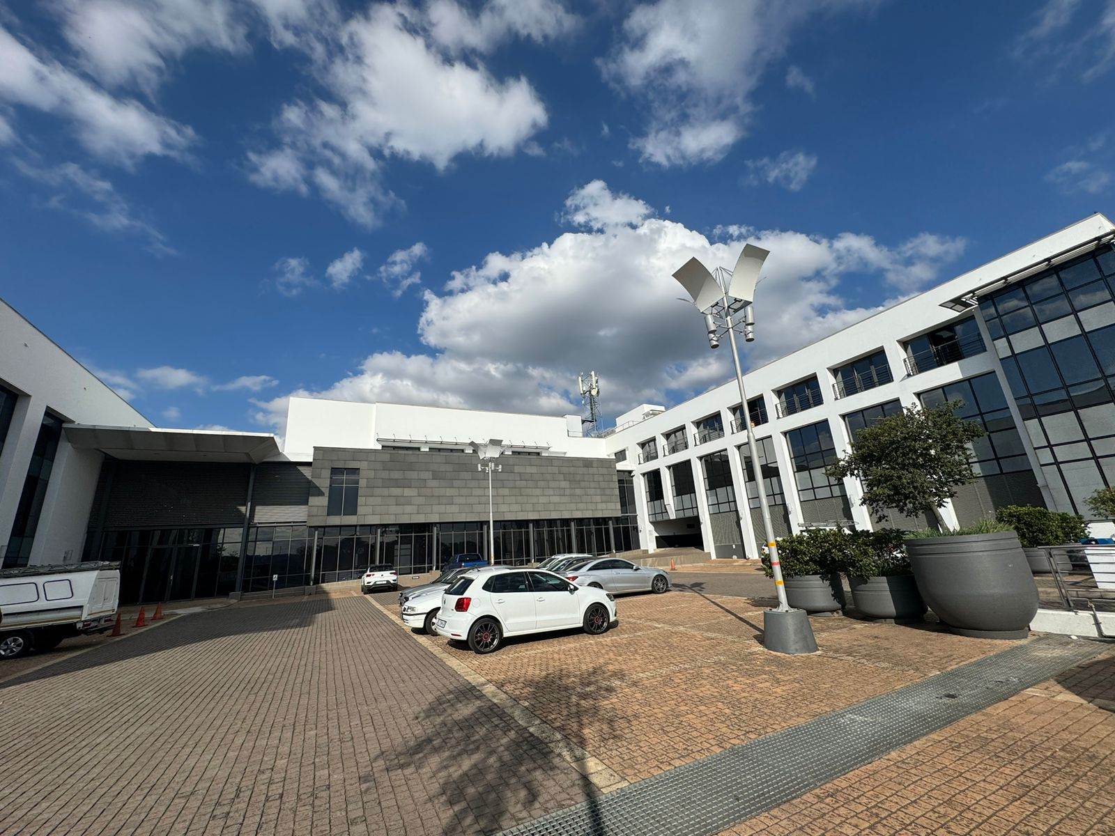 194  m² Commercial space in Rivonia photo number 5