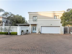 4 Bed House in Silver Lakes Golf Estate
