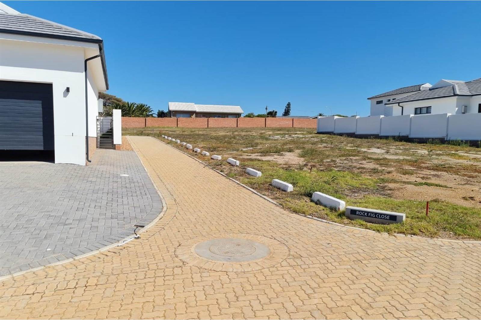 609 m² Land available in Jeffreys Bay photo number 4
