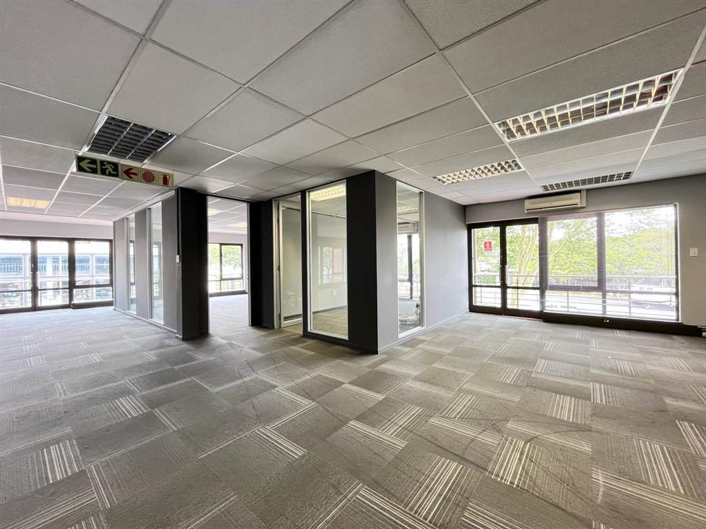 500  m² Commercial space in Fourways photo number 14
