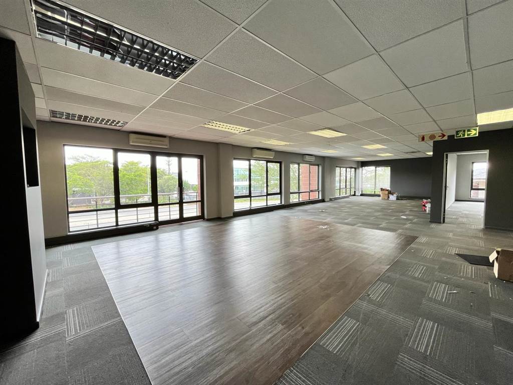 500  m² Commercial space in Fourways photo number 12