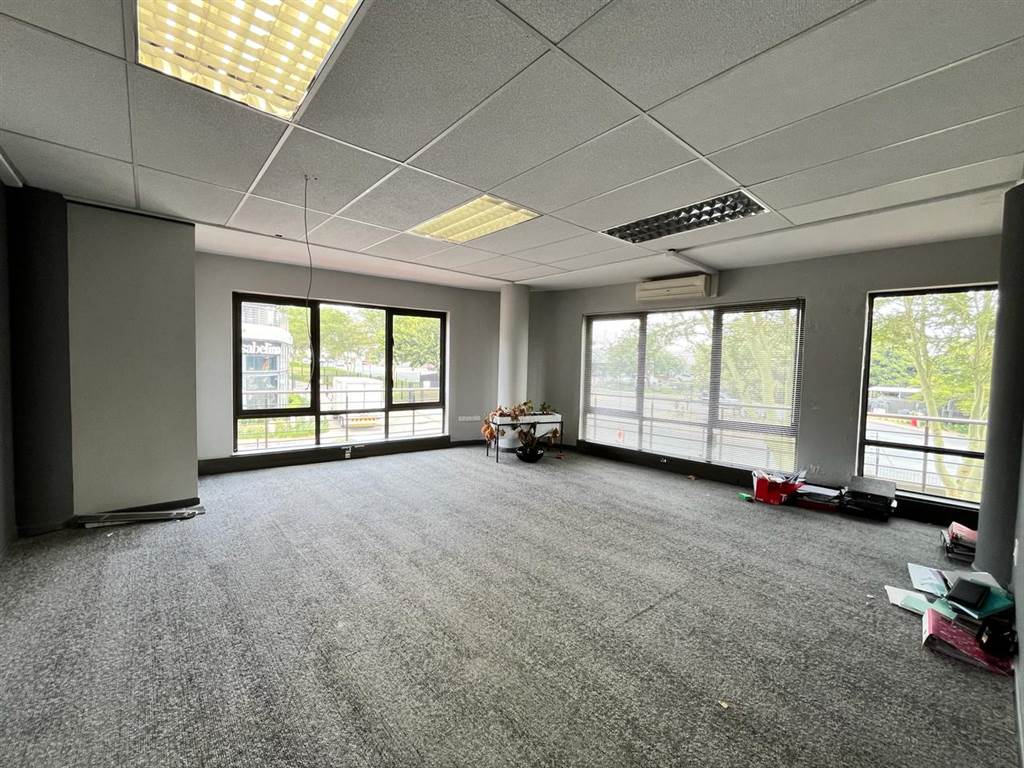 500  m² Commercial space in Fourways photo number 15