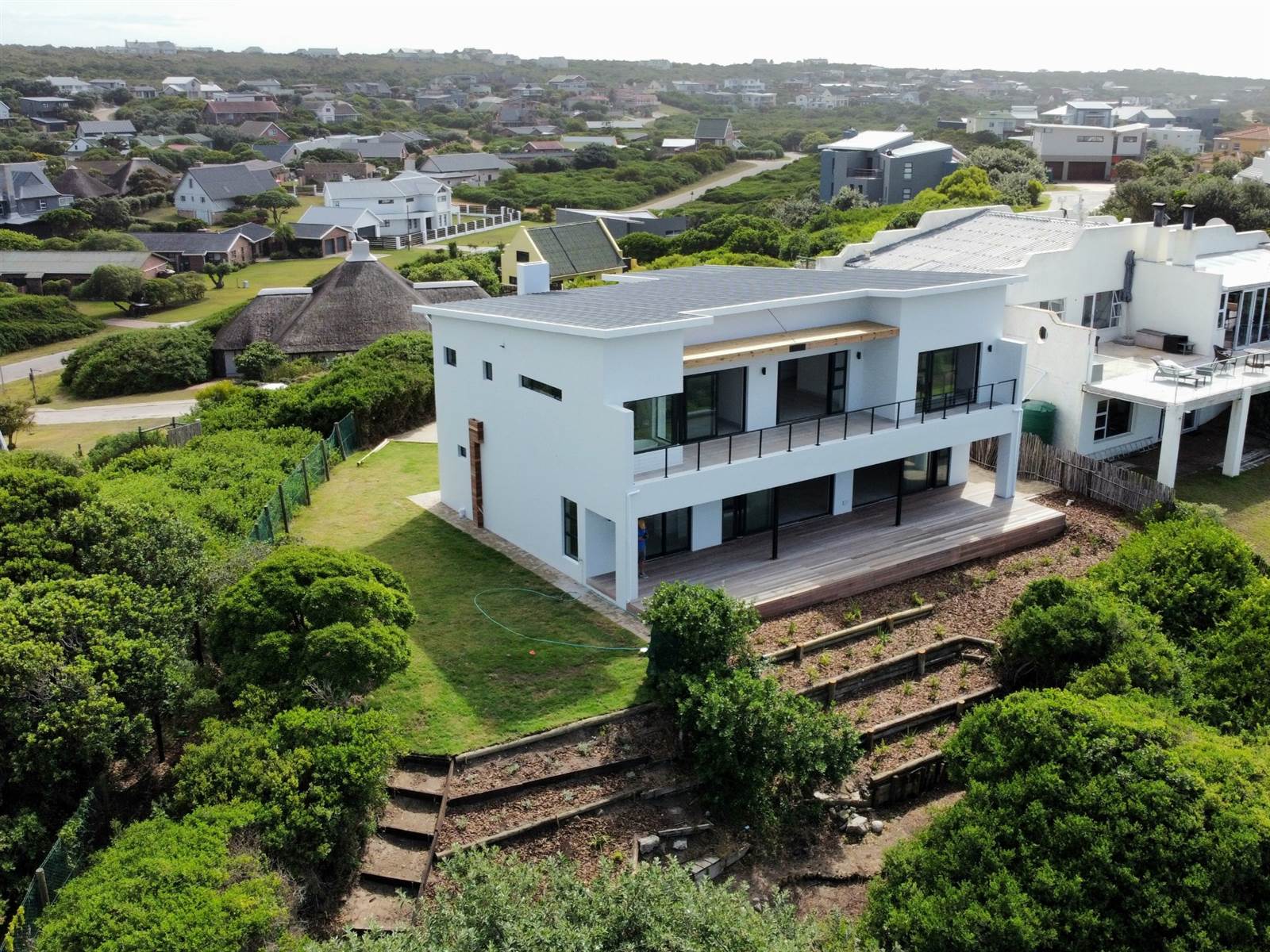 4 Bed House in Cape St Francis photo number 2