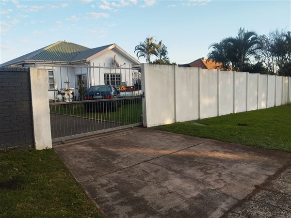 3 Bedroom House 3 Bedroom House