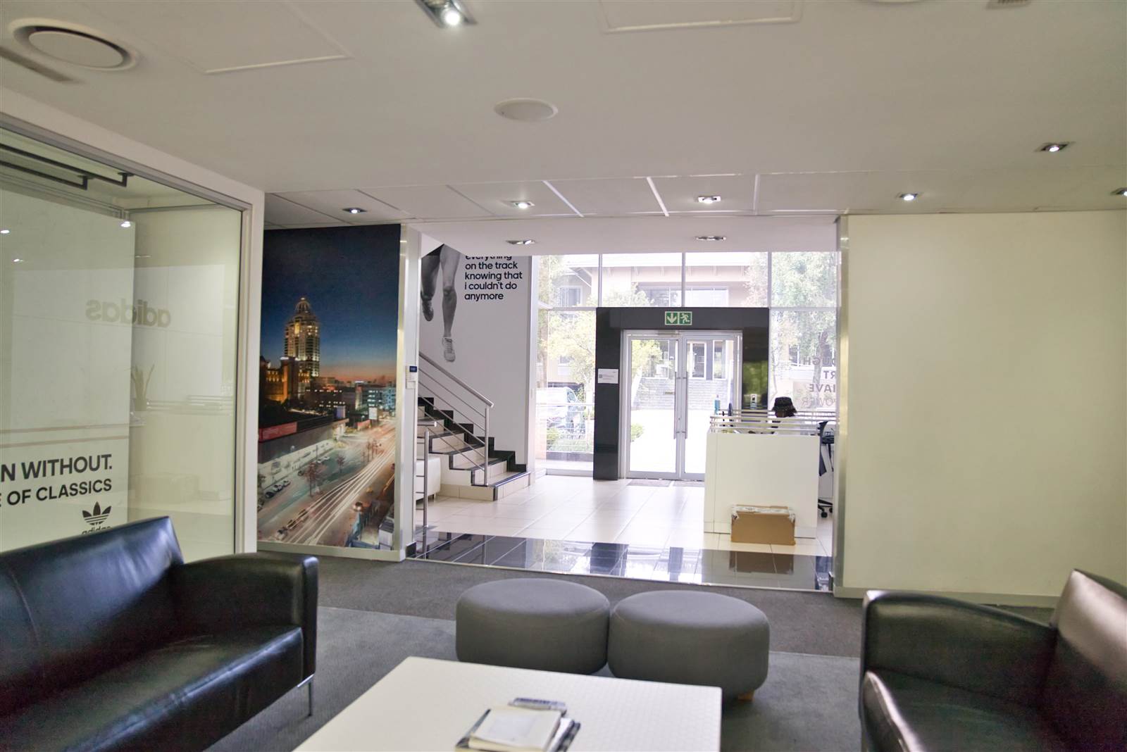 890  m² Commercial space in Woodmead photo number 4