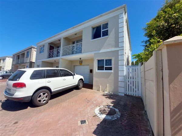 3 Bed Townhouse