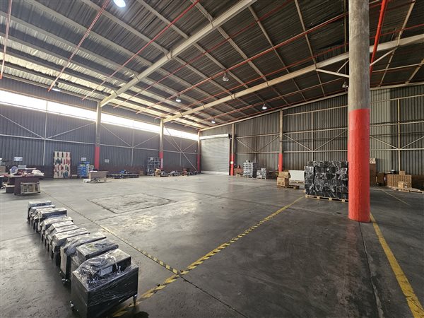 2 025  m² Industrial space