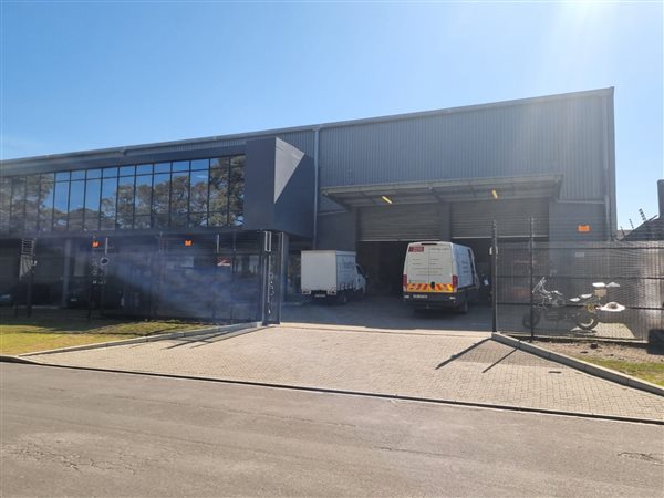 1 190  m² Industrial space