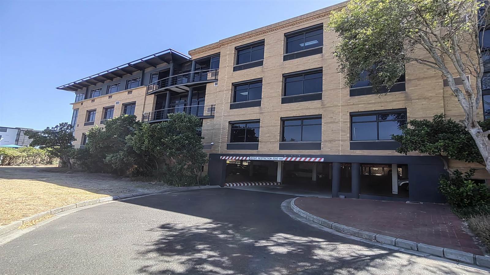 429  m² Commercial space in Plattekloof photo number 18