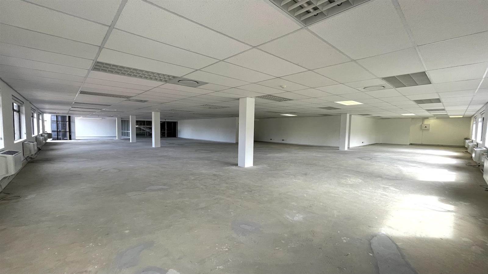 429  m² Commercial space in Plattekloof photo number 1