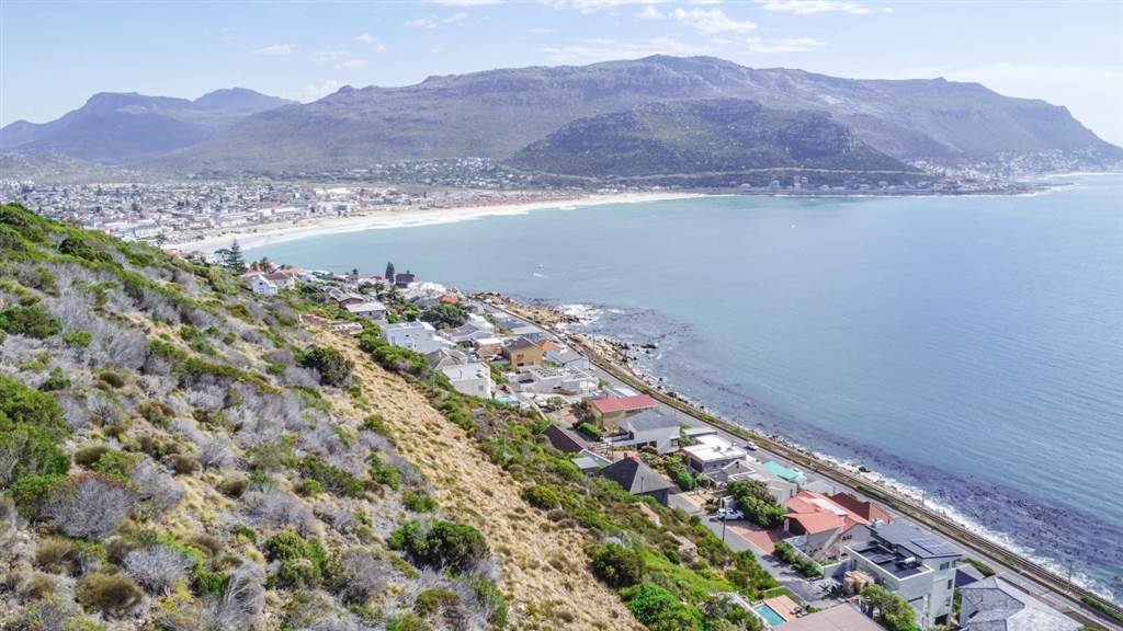 1054 m² Land available in Fish Hoek photo number 9