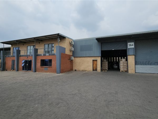 1 607  m² Industrial space