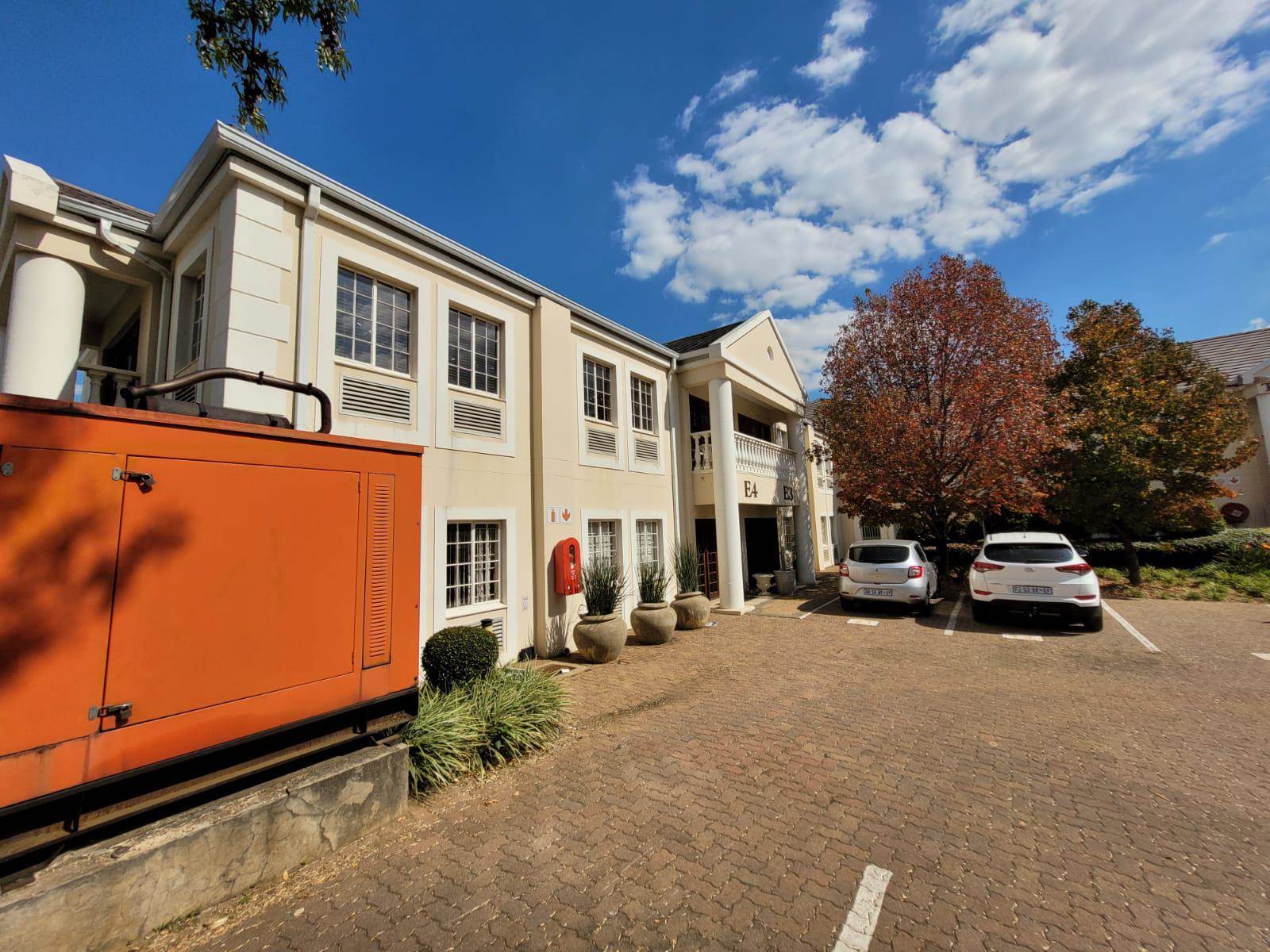 105  m² Commercial space in Kempton Park Central photo number 4