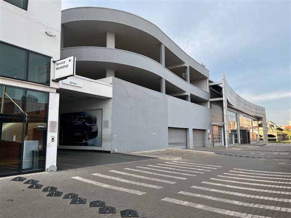 6 455  m² Commercial space