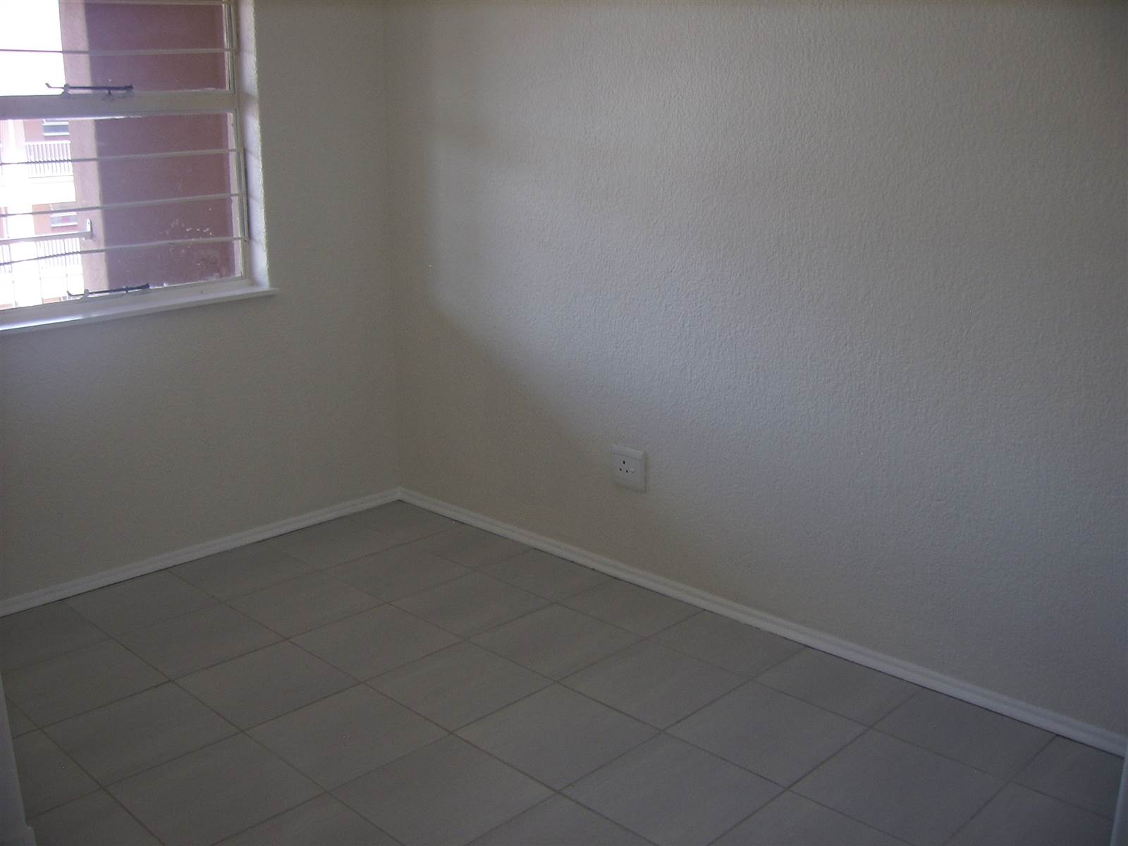 2 Bed Apartment in Florida photo number 10