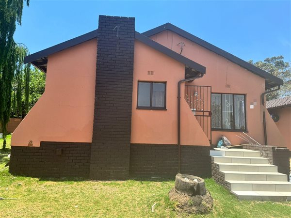 3 Bedroom House 3 Bedroom House