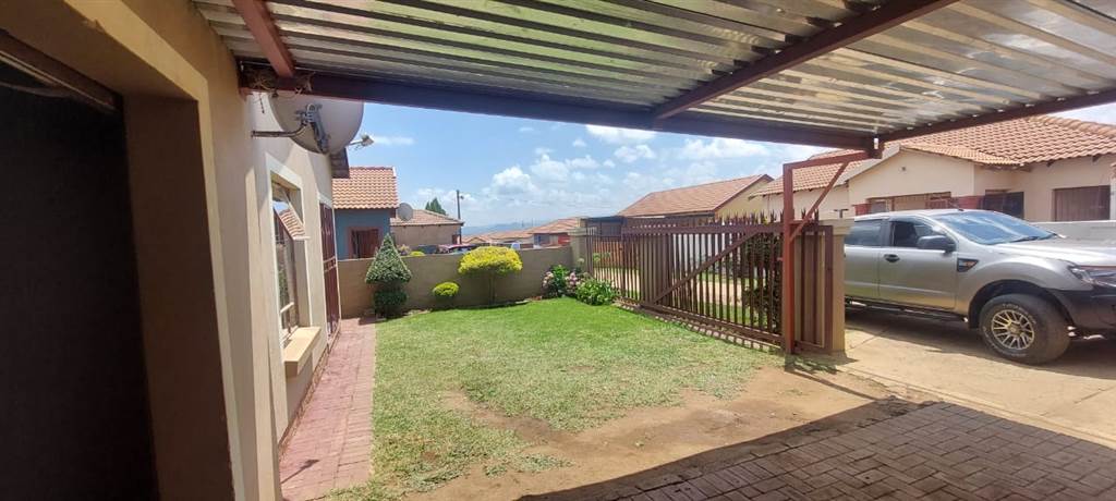 3 Bed House in Lydenburg photo number 3