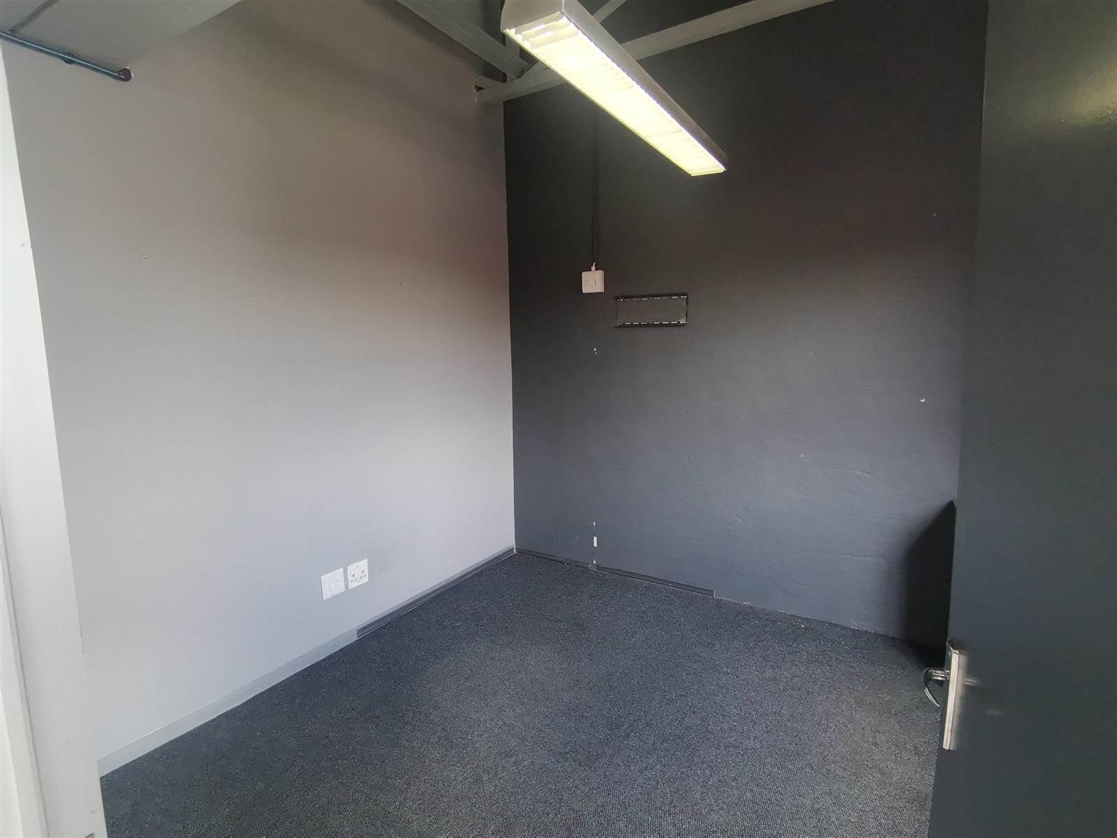 291  m² Commercial space in Parktown North photo number 27