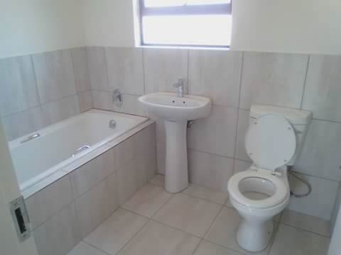 3 Bed House in Protea Glen photo number 9