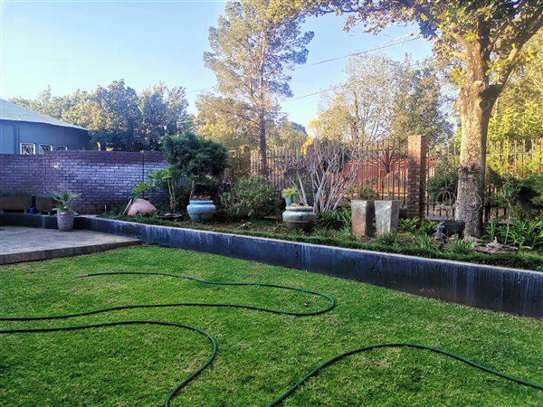 1.4 ha Smallholding 1.4 ha Smallholding