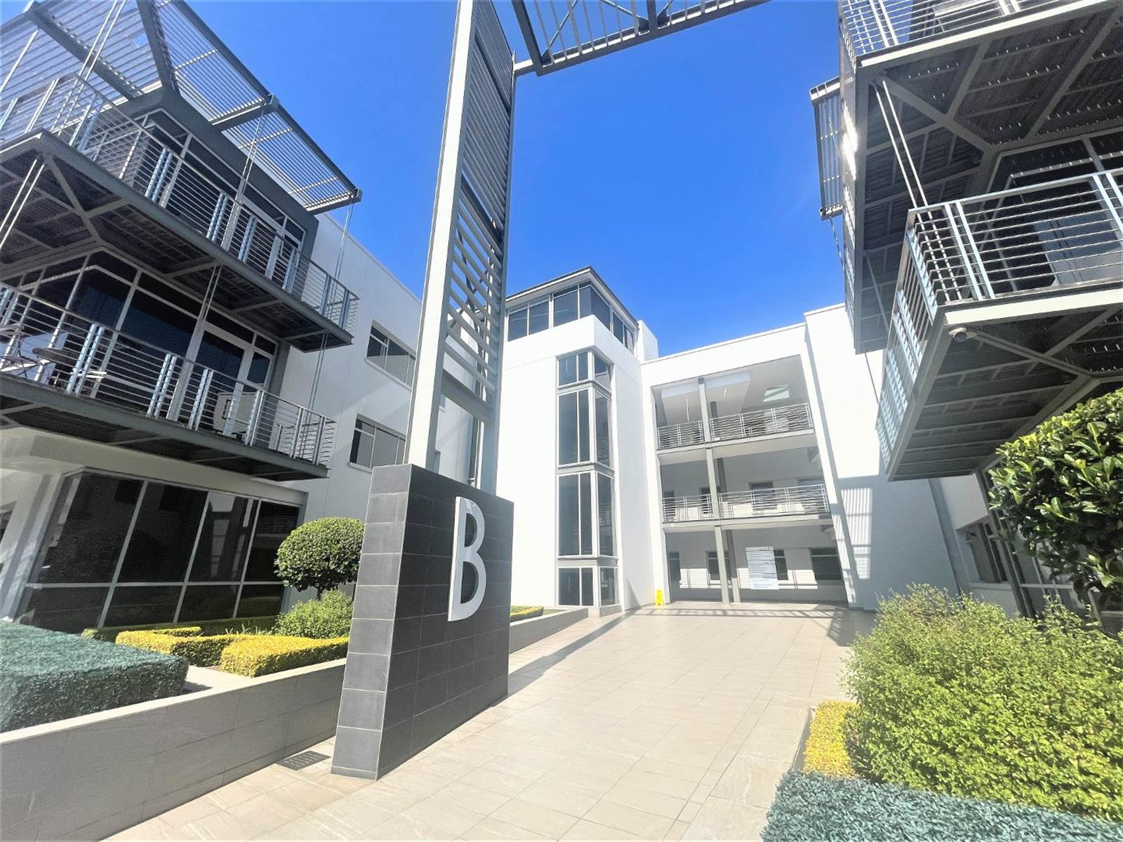396  m² Commercial space in Bryanston photo number 19