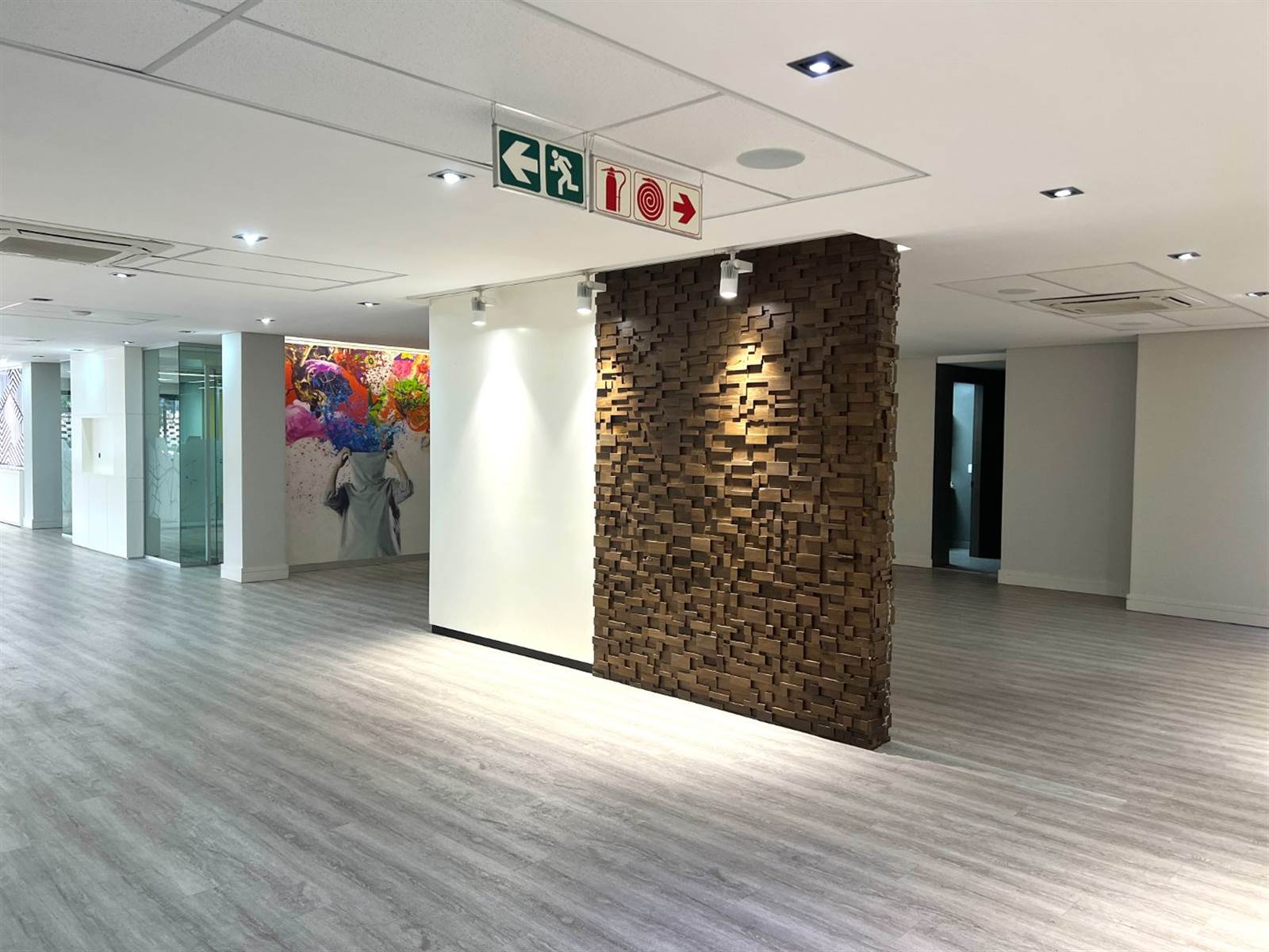 396  m² Commercial space in Bryanston photo number 4