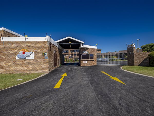 2 Bedroom Townhouse 2 Bedroom Townhouse