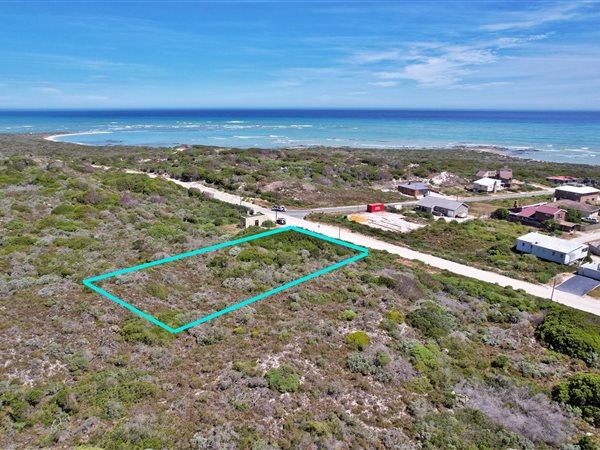 1637 m² Land available in Suiderstrand