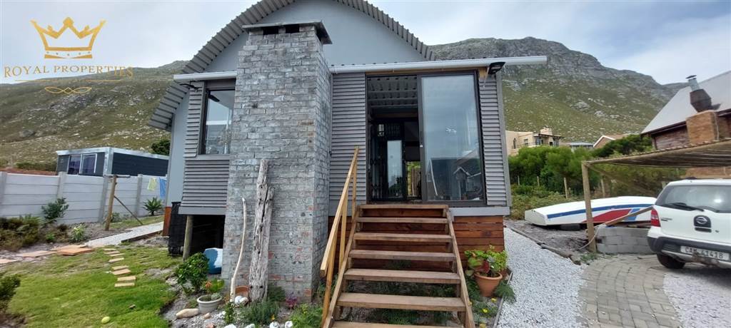 2 Bed House in Bettys Bay photo number 8