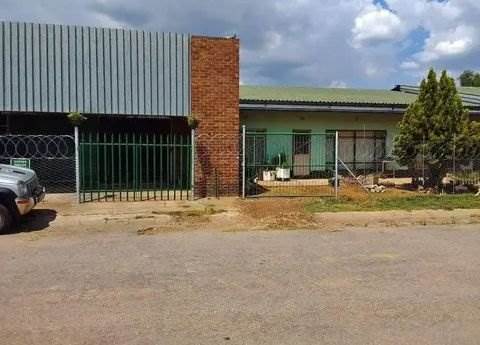 4 Bed House in Klerksdorp photo number 1