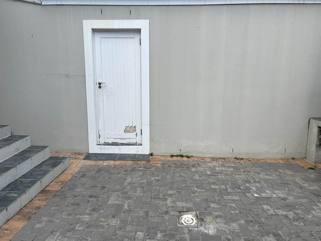 3 Bed Townhouse in Parsons Vlei photo number 17