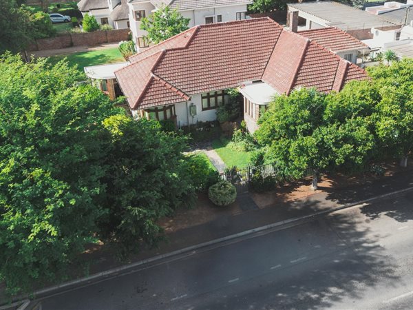 4 Bedroom House 4 Bedroom House