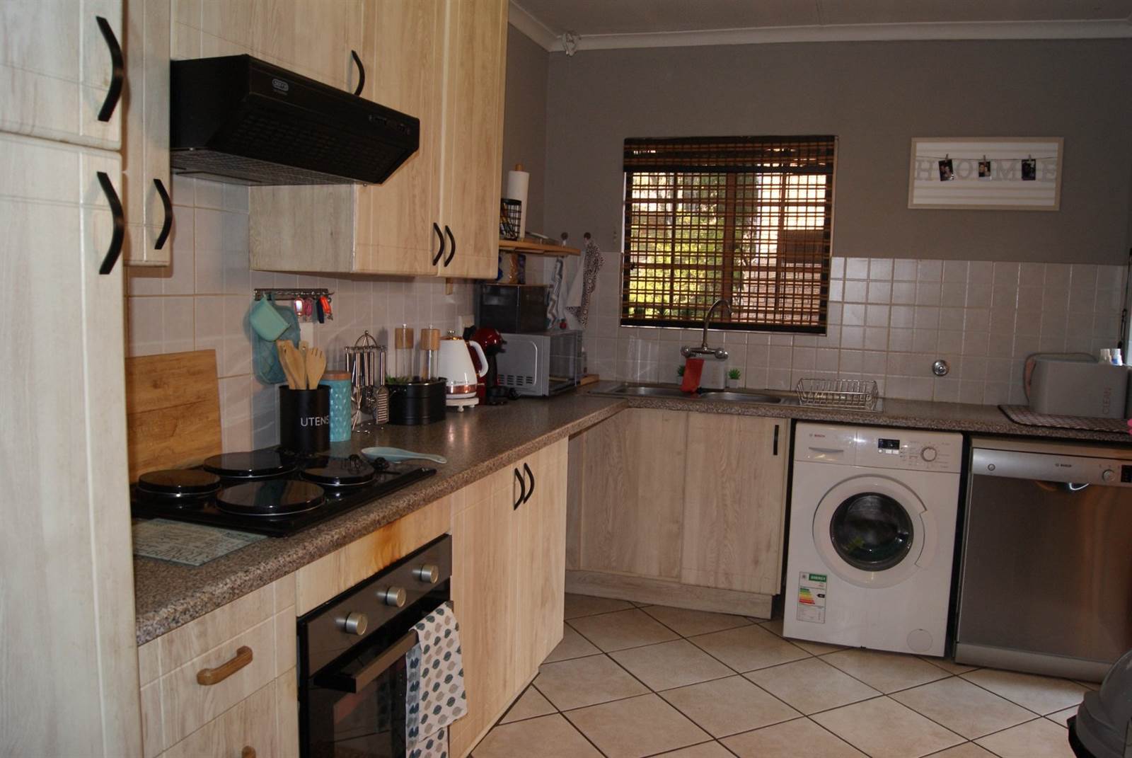 2 Bed Townhouse in Eldoraigne photo number 6