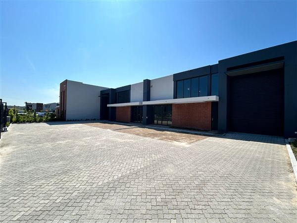 280  m² Industrial space