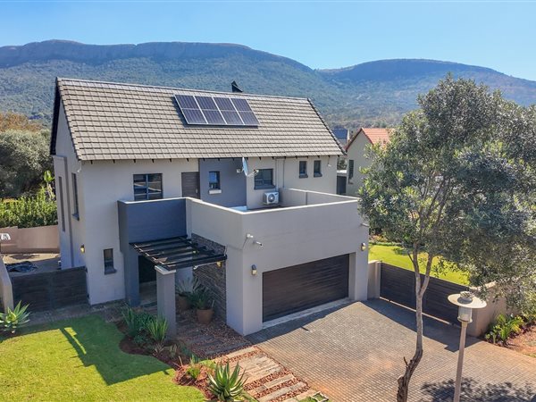 4 Bedroom House 4 Bedroom House