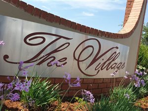 3 Bed Townhouse in Boschkop