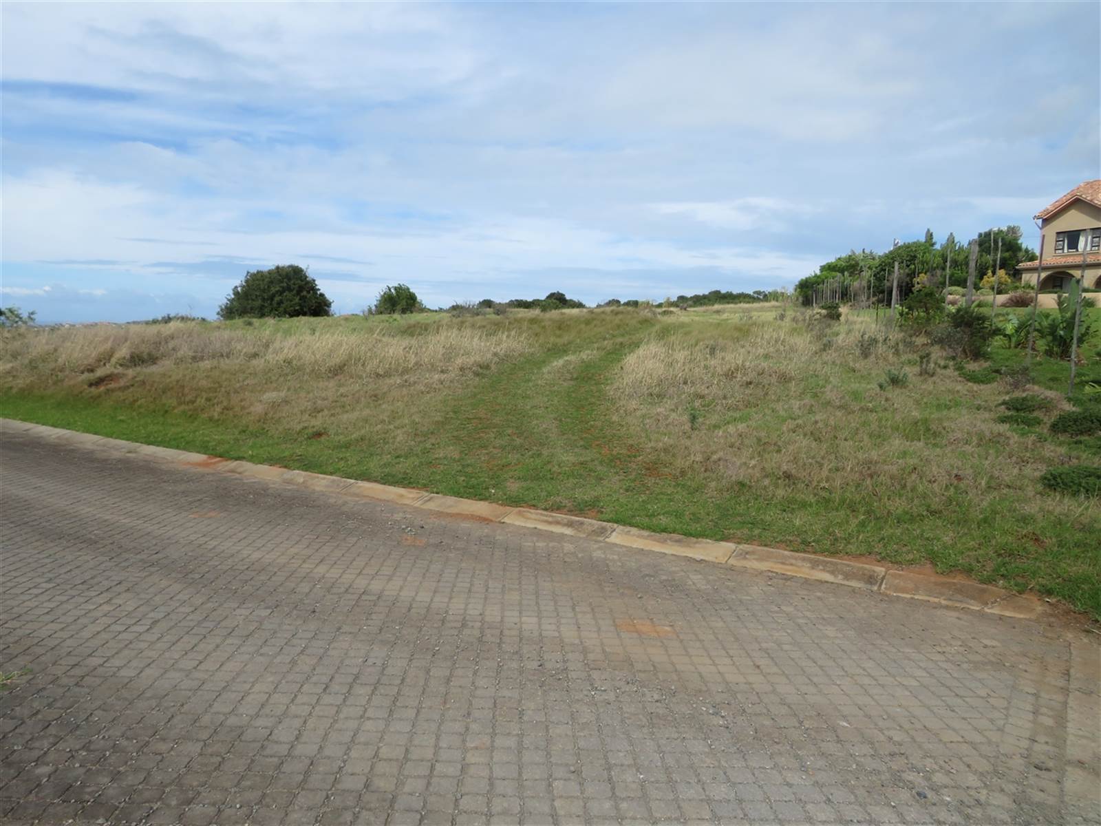 894 m² Land available in Port Alfred photo number 4