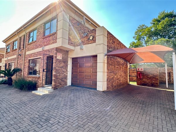 3 Bed Townhouse in Alberton