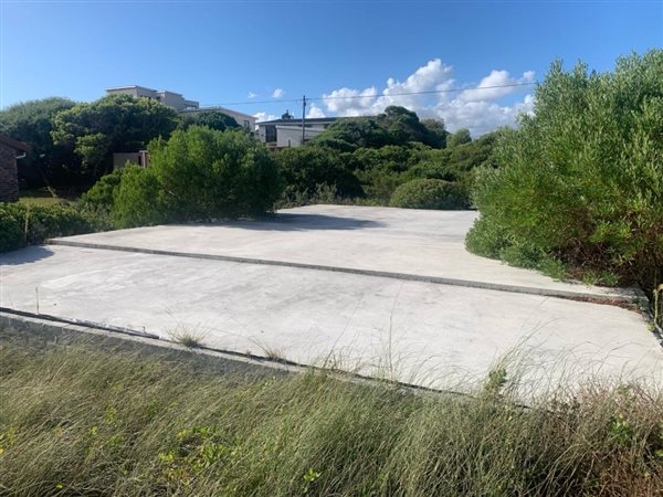 959 m² Land available in Pearly Beach