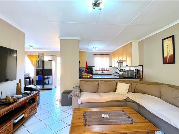 2 Bedroom Townhouse 2 Bedroom Townhouse